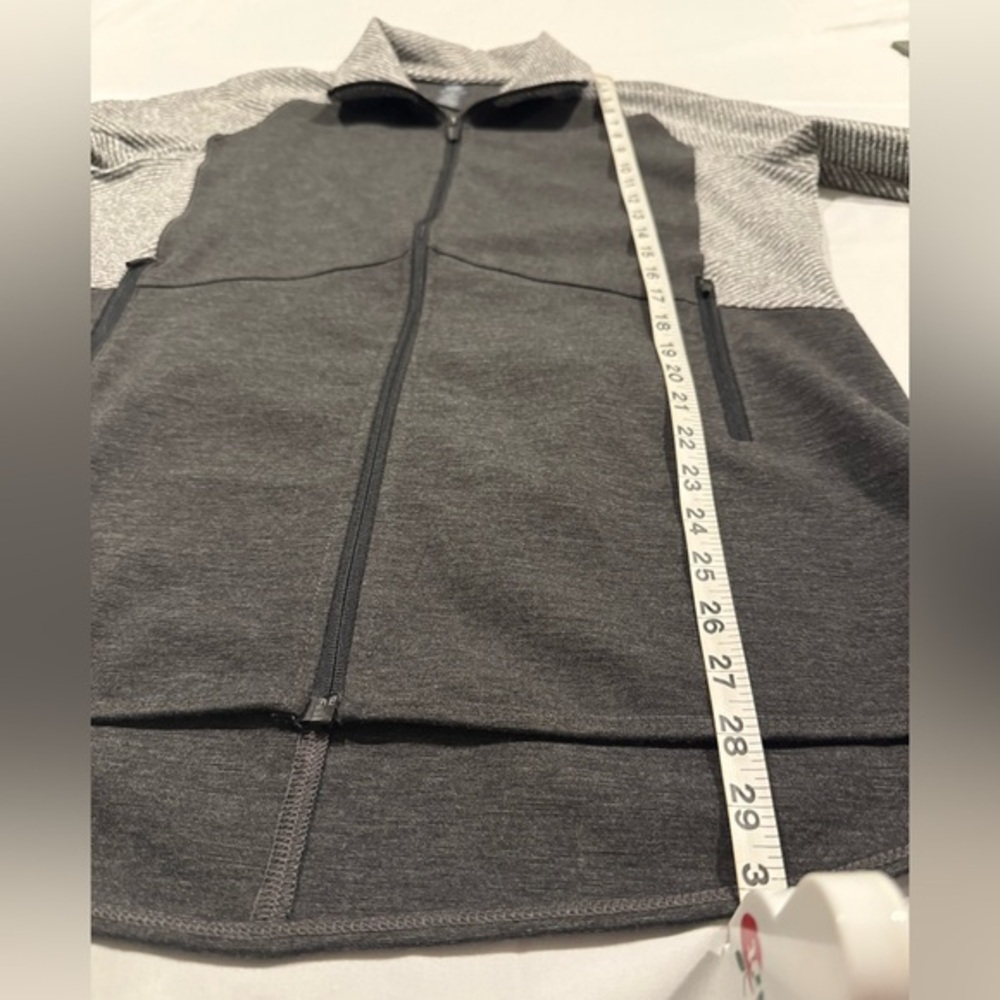 Champion Black and Gray Jacket - NWT - Picture 10 of 13